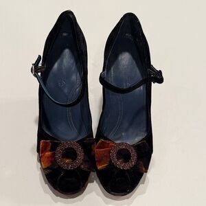 Via Spiga Black and Brown Heels with Bow Accent